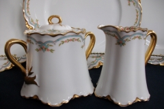 HAVILAND #24241 RIBBON BOW & BOUGH- CREAMER    .....   https://www.jaapiesfinechinastore.com