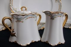 HAVILAND #24241 RIBBON BOW & BOUGH- CREAMER    .....   http://jaapiesfinechinastore.com
