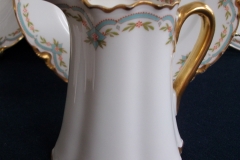 HAVILAND #24241 RIBBON BOW & BOUGH- CREAMER    .....   https://www.jaapiesfinechinastore.com