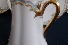 HAVILAND #24241 RIBBON BOW & BOUGH- CREAMER    .....   https://www.jaapiesfinechinastore.com