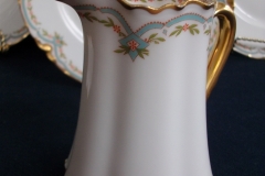 HAVILAND #24241 RIBBON BOW & BOUGH- CREAMER    .....   https://www.jaapiesfinechinastore.com