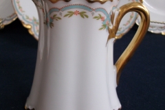 HAVILAND #24241 RIBBON BOW & BOUGH- CREAMER    .....   https://www.jaapiesfinechinastore.com