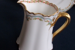 HAVILAND #24241 RIBBON BOW & BOUGH- CREAMER    .....   https://www.jaapiesfinechinastore.com