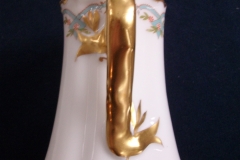 HAVILAND #24241 RIBBON BOW & BOUGH- CREAMER    .....   https://www.jaapiesfinechinastore.com