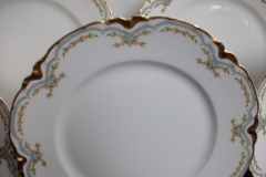 HAVILAND #24241 RIBBON BOW & BOUGH-  DINNER PLATE   .....   https://www.jaapiesfinechinastore.com