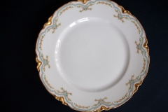 HAVILAND #24241 RIBBON BOW & BOUGH-  DINNER PLATE   .....   https://www.jaapiesfinechinastore.com