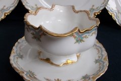 HAVILAND #24241 RIBBON BOW & BOUGH-  GRAVY BOAT   .....   http://jaapiesfinechinastore.com