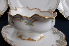 HAVILAND #24241 RIBBON BOW & BOUGH-  GRAVY BOAT   .....   http://jaapiesfinechinastore.com