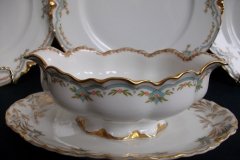 HAVILAND #24241 RIBBON BOW & BOUGH-  GRAVY BOAT   .....   http://jaapiesfinechinastore.com