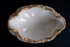 HAVILAND #24241 RIBBON BOW & BOUGH-  GRAVY BOAT   .....   http://jaapiesfinechinastore.com