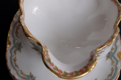 HAVILAND #24241 RIBBON BOW & BOUGH-  GRAVY BOAT   .....   https://www.jaapiesfinechinastore.com