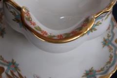 HAVILAND #24241 RIBBON BOW & BOUGH-  GRAVY BOAT   .....   https://www.jaapiesfinechinastore.com