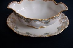 HAVILAND #24241 RIBBON BOW & BOUGH-  GRAVY BOAT   .....   http://jaapiesfinechinastore.com