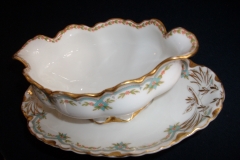 HAVILAND #24241 RIBBON BOW & BOUGH-  GRAVY BOAT   .....   https://www.jaapiesfinechinastore.com