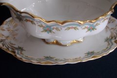 HAVILAND #24241 RIBBON BOW & BOUGH-  GRAVY BOAT   .....   http://jaapiesfinechinastore.com