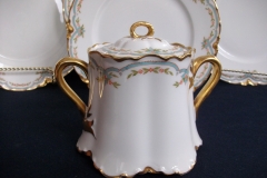 HAVILAND #24241 RIBBON BOW & BOUGH- COVERED SUGAR BOWL    .....   https://www.jaapiesfinechinastore.com