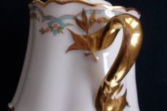 HAVILAND #24241 RIBBON BOW & BOUGH- COVERED SUGAR BOWL    .....   http://jaapiesfinechinastore.com