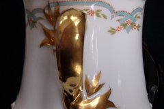 HAVILAND #24241 RIBBON BOW & BOUGH- COVERED SUGAR BOWL    .....   http://jaapiesfinechinastore.com