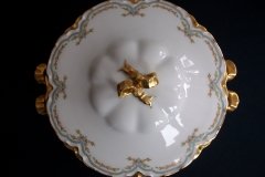 HAVILAND #24241 RIBBON BOW & BOUGH-  COVERED SERVING BOWL  .....   http://jaapiesfinechinastore.com