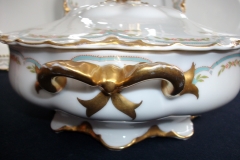 HAVILAND #24241 RIBBON BOW & BOUGH-  COVERED SERVING BOWL  .....   https://www.jaapiesfinechinastore.com