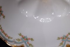 HAVILAND #24241 RIBBON BOW & BOUGH-  COVERED SERVING BOWL  .....   http://jaapiesfinechinastore.com