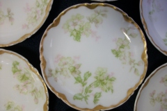 HAVILAND APPLE BLOSSOM SCH 61L-  BUTTER PAT ..... https://www.jaapiesfinechinastore.com