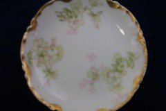 HAVILAND APPLE BLOSSOM SCH 61L-  BUTTER PAT ..... http://jaapiesfinechinastore.com