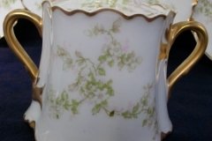 HAVILAND APPLE BLOSSOM SCH 61L- COVERED SUGAR BOWL   .....   http://jaapiesfinechinastore.com