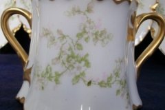 HAVILAND APPLE BLOSSOM SCH 61L- COVERED SUGAR BOWL   .....   http://jaapiesfinechinastore.com