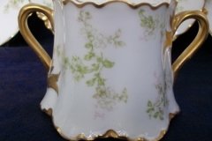 HAVILAND APPLE BLOSSOM SCH 61L- COVERED SUGAR BOWL   .....   http://jaapiesfinechinastore.com