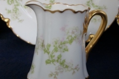 HAVILAND APPLE BLOSSOM SCH 61L- CREAMER   .....   https://www.jaapiesfinechinastore.com