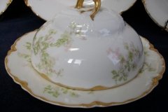 HAVILAND APPLE BLOSSOM SCH 61L- DOME & STRAINER FOR BUTTER DISH ..... http://jaapiesfinechinastore.com   -DOME ON SALAD PLATE-