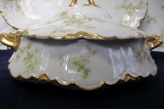 HAVILAND APPLE BLOSSOM SCH 61L-  ROUND COVERED SERVING BOWL ..... http://jaapiesfinechinastore.com