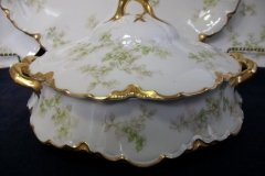 HAVILAND APPLE BLOSSOM SCH 61L-  ROUND COVERED SERVING BOWL ..... http://jaapiesfinechinastore.com