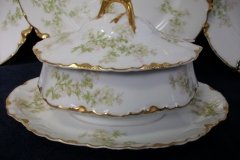 HAVILAND APPLE BLOSSOM SCH 61L-  COVERED GRAVY BOAT WITH ATTACHED UNDERPLATE ..... http://jaapiesfinechinastore.com