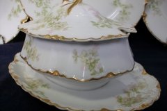HAVILAND APPLE BLOSSOM SCH 61L-  COVERED GRAVY BOAT WITH ATTACHED UNDERPLATE ..... http://jaapiesfinechinastore.com