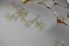 HAVILAND APPLE BLOSSOM SCH 61L- OVAL SERVING PLATTER 13 5/8 ..... https://www.jaapiesfinechinastore.com