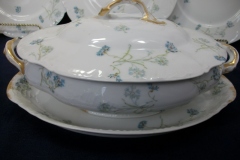 HAVILAND BLUE CORNFLOWER- COVERED SERVING BOWL #1 ..... https://www.jaapiesfinechinastore.com