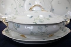 HAVILAND BLUE CORNFLOWER- COVERED SERVING BOWL #1 ..... http://jaapiesfinechinastore.com
