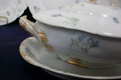 HAVILAND BLUE CORNFLOWER- COVERED SERVING BOWL #1 ..... http://jaapiesfinechinastore.com