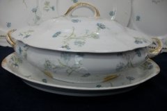 HAVILAND BLUE CORNFLOWER- COVERED SERVING BOWL #1 ..... http://jaapiesfinechinastore.com