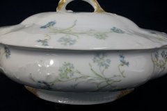 HAVILAND BLUE CORNFLOWER- COVERED SERVING BOWL #2 ..... http://jaapiesfinechinastore.com