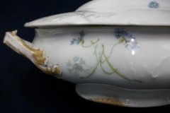 HAVILAND BLUE CORNFLOWER- COVERED SERVING BOWL #2 ..... http://jaapiesfinechinastore.com