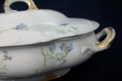 HAVILAND BLUE CORNFLOWER- COVERED SERVING BOWL #2 ..... http://jaapiesfinechinastore.com