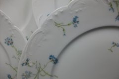 HAVILAND BLUE CORNFLOWER- DINNER PLATE 10 1/8" ..... http://jaapiesfinechinastore.com