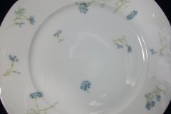 HAVILAND BLUE CORNFLOWER- DINNER PLATE 10 1/8" ..... http://jaapiesfinechinastore.com