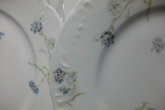 HAVILAND BLUE CORNFLOWER- LUNCHEON  PLATE 9 1/8" ..... https://www.jaapiesfinechinastore.com