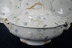 HAVILAND BLUE CORNFLOWER- SOUP TUREEN ..... http://jaapiesfinechinastore.com