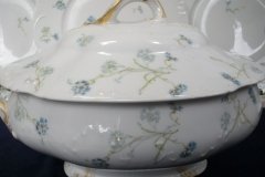 HAVILAND BLUE CORNFLOWER- SOUP TUREEN ..... http://jaapiesfinechinastore.com