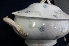 HAVILAND BLUE CORNFLOWER- SOUP TUREEN ..... http://jaapiesfinechinastore.com